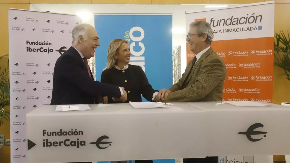 Fundación CAI, El periódico de Aragón y Fundación Ibercaja firman un convenio para la sección 'Integración'