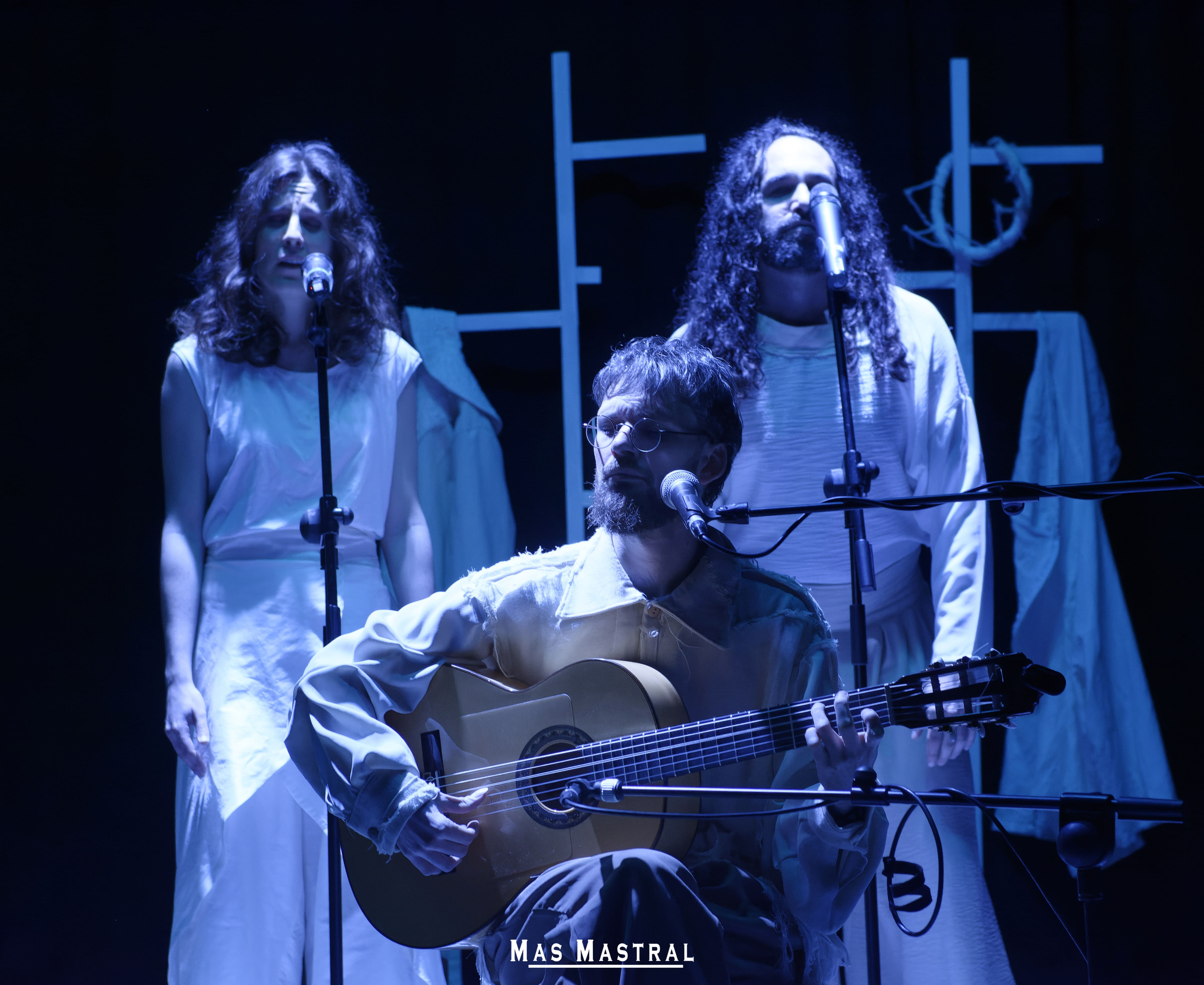 Teatro. Hilos de Sangre / Compañía Riesgo Teatro