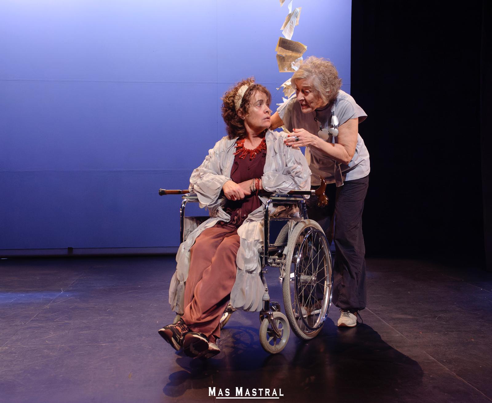 Teatro. “Pájaros en la cabeza” / Le Plató de Teatro