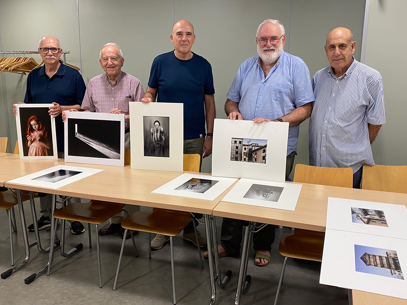 Fundación CAI acoge la reunión del jurado del XVII Certamen de Fotografía “Villa de Andorra”