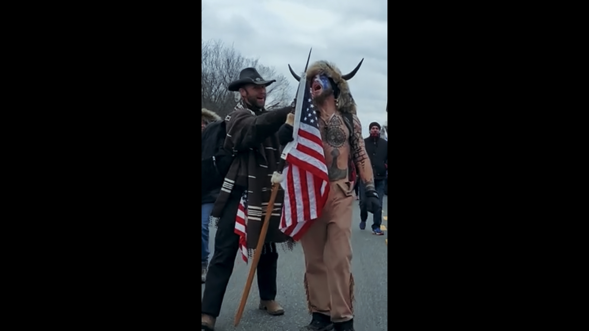 -Sección oficial: Capitolio vs. Capitolio, Javier Horcajada. 2025, 63 min., España