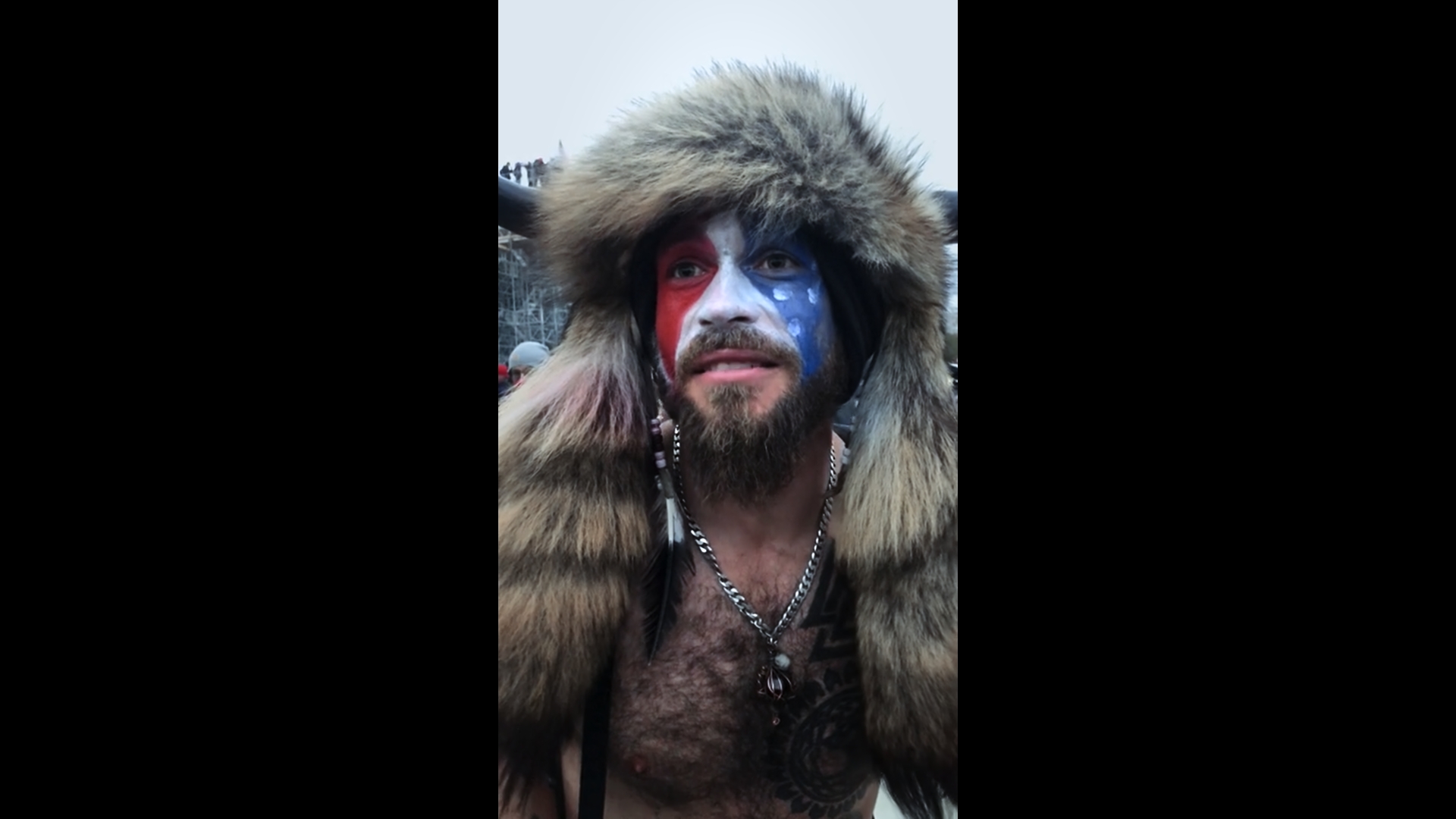 -Sección oficial: Capitolio vs. Capitolio, Javier Horcajada. 2025, 63 min., España